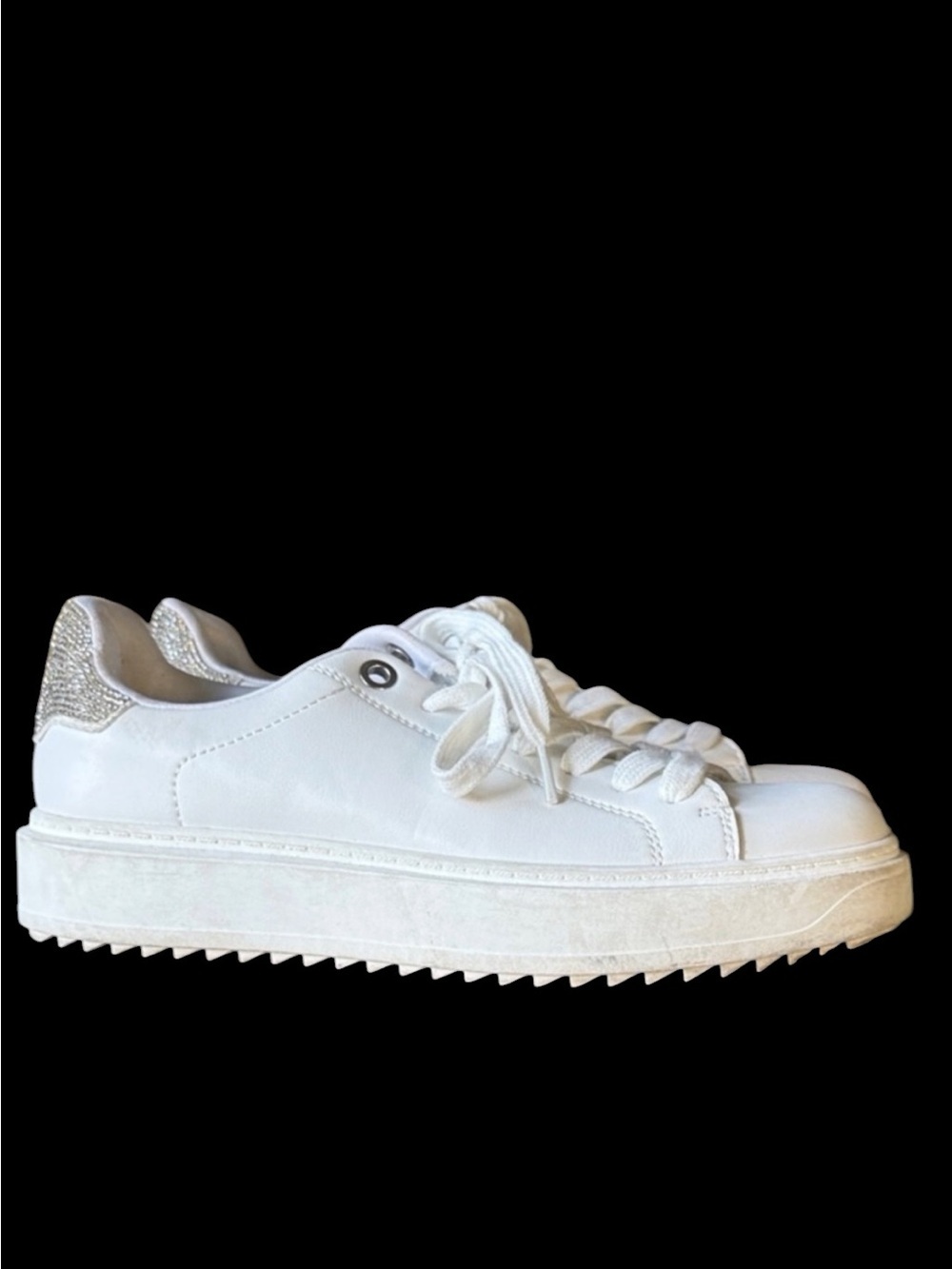 STEVE MADDEN the CATCHER LADIES SNEAKER VERY GOOD CONDITION SIZE 9